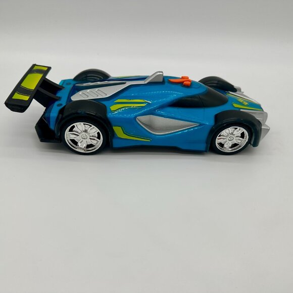 2019 Blue Hot Wheels Color Crasher Race Car Toy with Lights, Motion, & Sound 14" - Picture 2 of 9